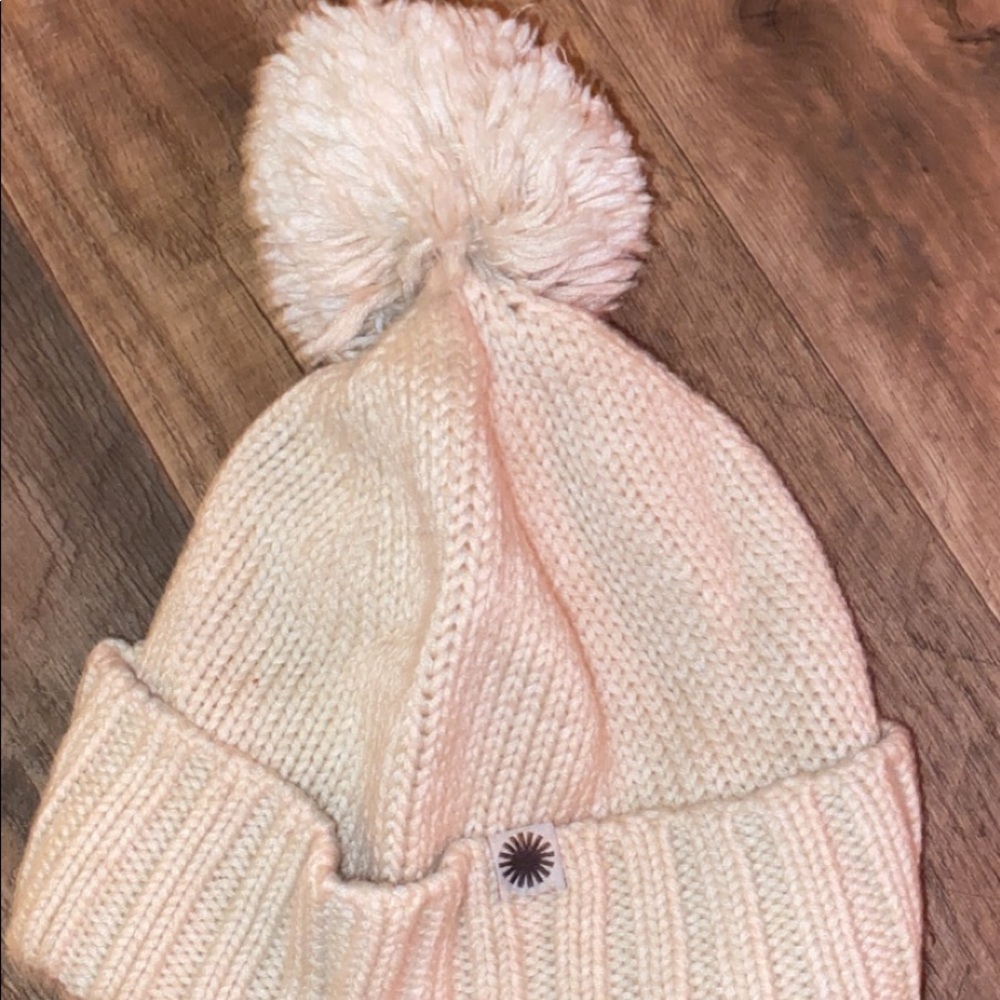 UGGS hat